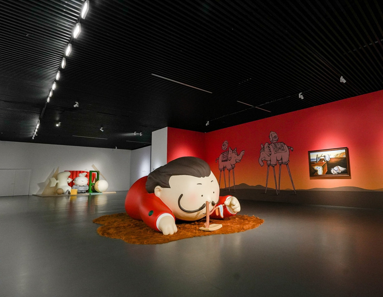 BIGGALLERY Curated Art Exhibition with large-scale original IP sculpture in gallery space