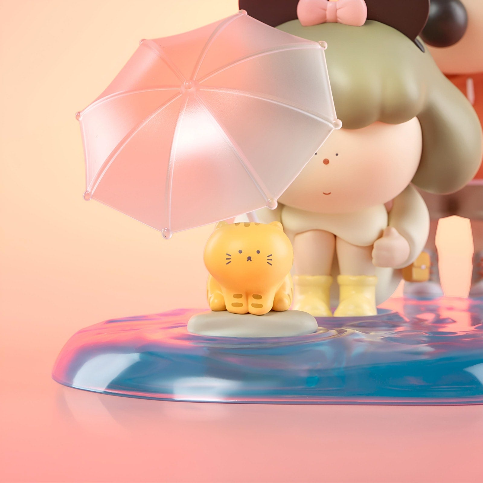 Detail of Rainy Day figure with cute cat, high-quality resin collectible art figure by BigGallery